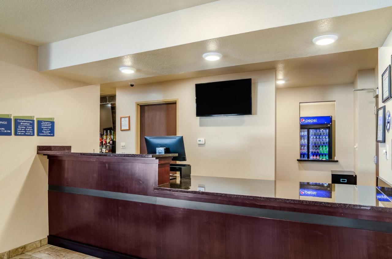 Cobblestone Inn & Suites - Bridgeport Exterior foto